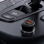 ايس فاست شاحن سيارة B12 ثنائي المنفذ (USB-A+USB-C) بقوة 60 وات، أسود